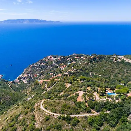 Cala Piccola Sleeps 13 Pool Wifi T763419