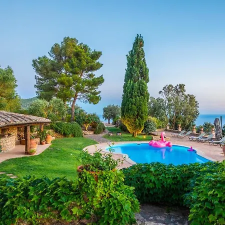 Cala Piccola Sleeps 13 Pool Wifi T763419