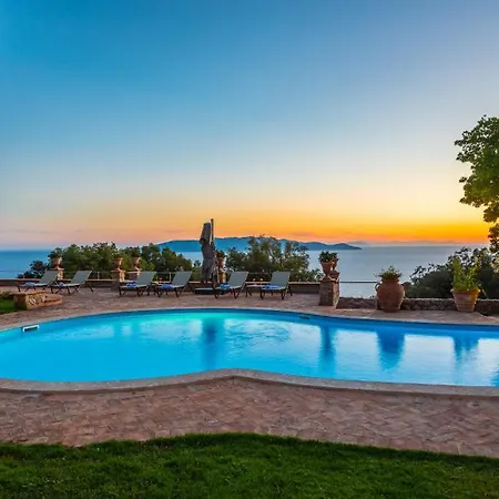 Willa Cala Piccola Sleeps 13 Pool Wifi T763419 Monte Argentario