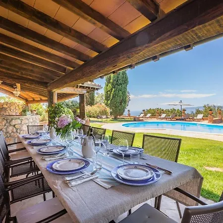 Cala Piccola Sleeps 13 Pool Wifi T763419