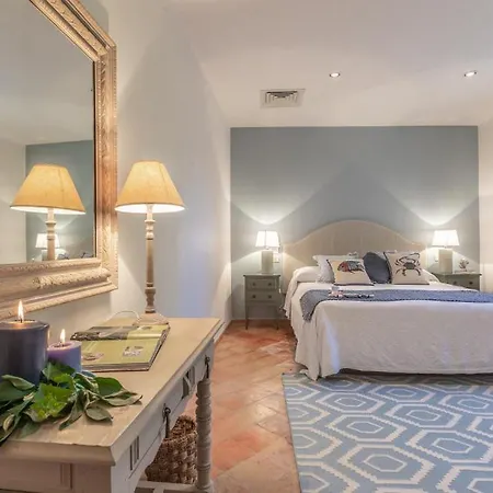 Cala Piccola Sleeps 13 Pool Wifi T763419