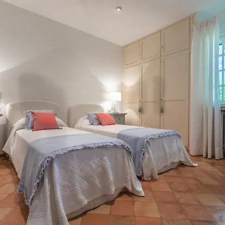 Willa Cala Piccola Sleeps 13 Pool Wifi T763419